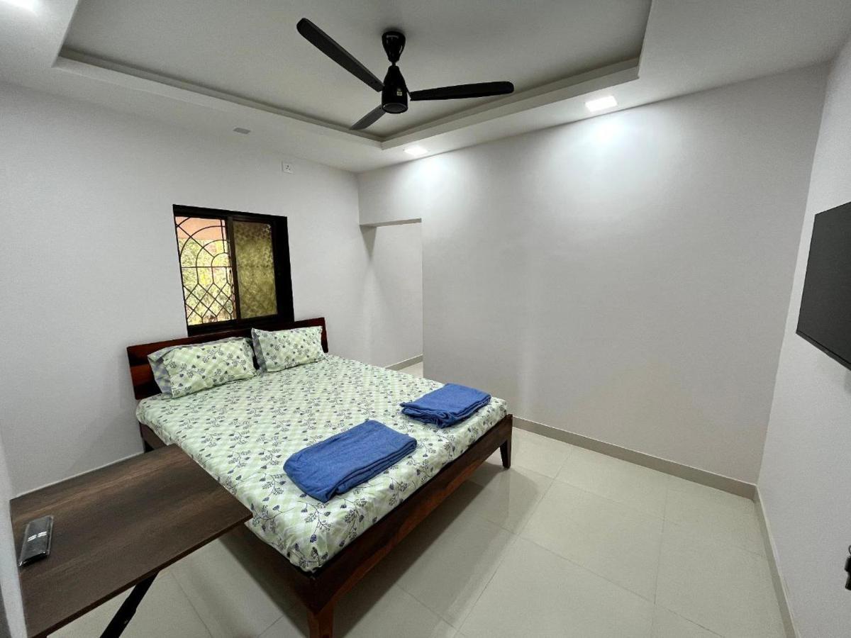 Gayatri Homestay Ratnāgiri Buitenkant foto