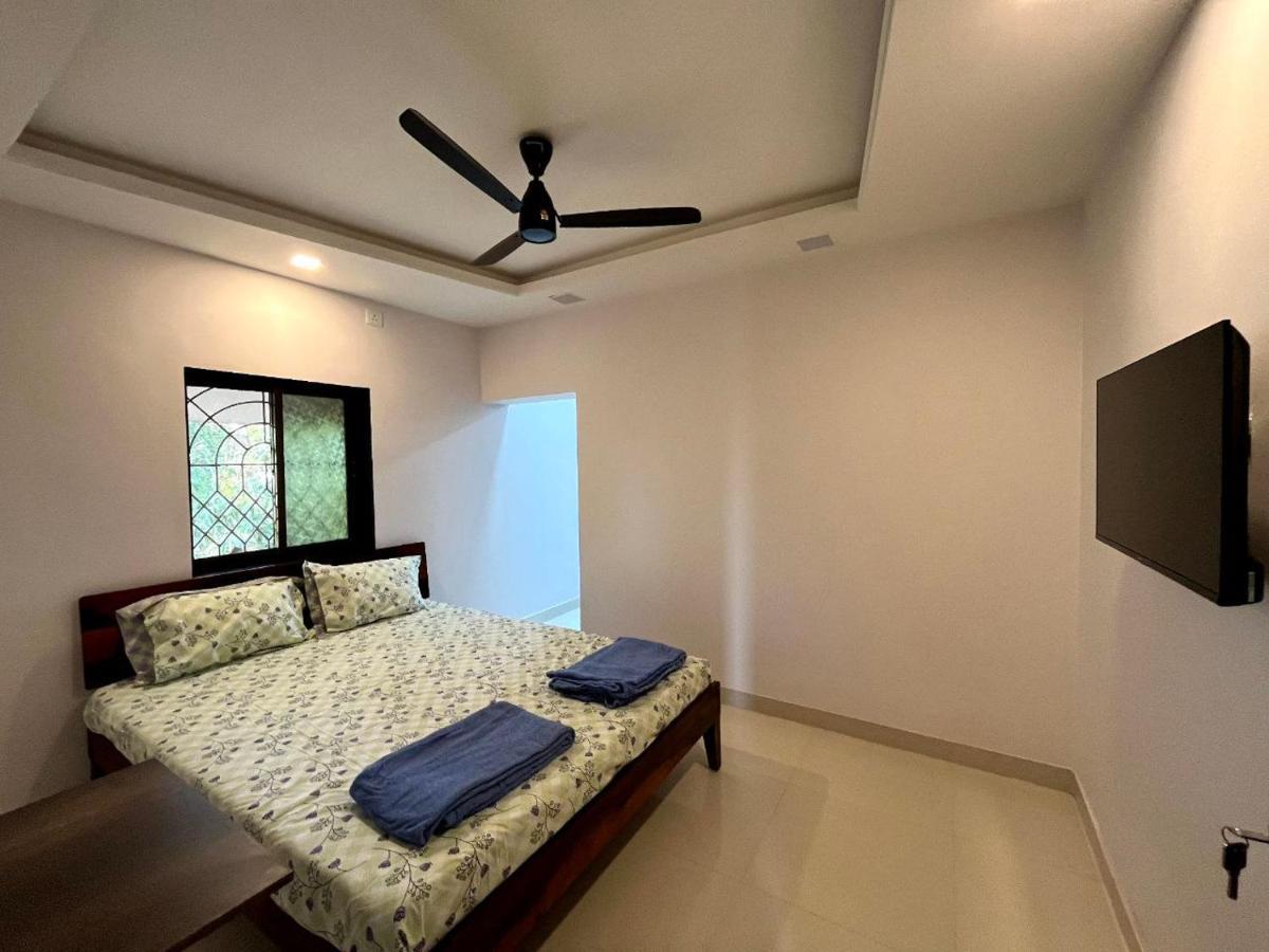 Gayatri Homestay Ratnāgiri Buitenkant foto
