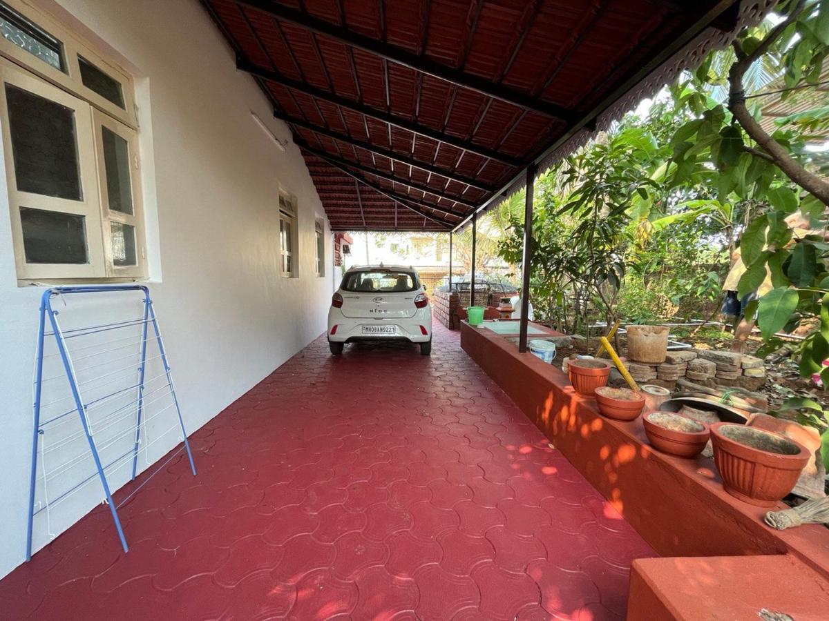 Gayatri Homestay Ratnāgiri Buitenkant foto